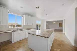 13184 Mammoth, Hesperia, CA 92344 - Photo 3