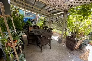 262 Thorne, Los Angeles, CA 90042 - Photo 15