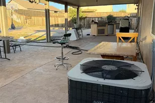 13817 Coolidge, Oak Hills, CA 92344 - Photo 11