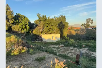 186140 005 Avenida Juan Bautista, Jurupa Valley, CA 92509 - Photo 1