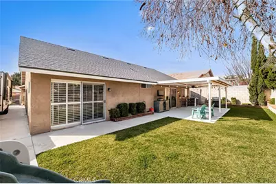 1370 Maywood Avenue, Upland, CA 91786 - Photo 35