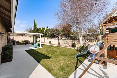 1370 Maywood Avenue, Upland, CA 91786 - Photo 39