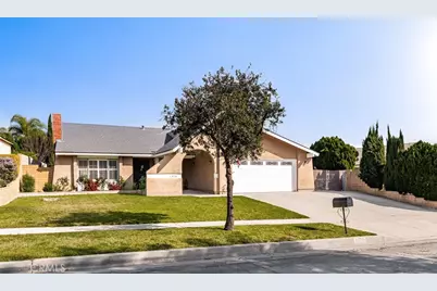 1370 Maywood Avenue, Upland, CA 91786 - Photo 5