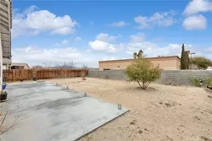 13061 Billings Ct, Victorville, CA 92395 - Photo 21