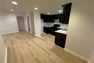 523 W 102nd St, Los Angeles, CA 90044 - Photo 5