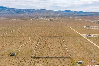 1 Las Piedras, Apple Valley, CA 92308 - Photo 15