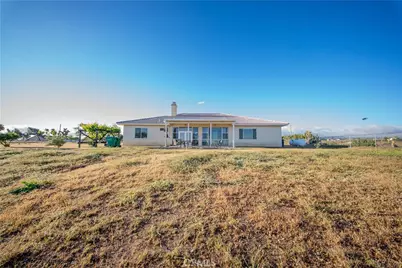 10490 Joshua, Oak Hills, CA 92344 - Photo 49