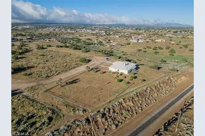 10490 Joshua, Oak Hills, CA 92344 - Photo 41