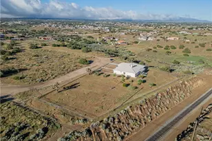 10490 Joshua, Oak Hills, CA 92344 - Photo 41