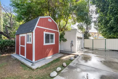 188 N Sunkist, West Covina, CA 91790 - Photo 23