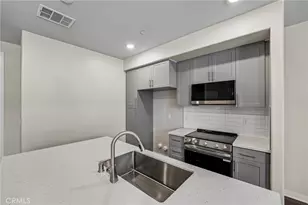 9195 Waverly Ln, Riverside, CA 92503 - Photo 3