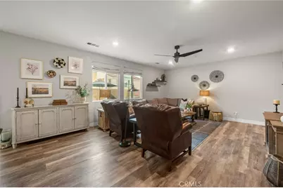 4975 Oak Moss, Fontana, CA 92336 - Photo 9