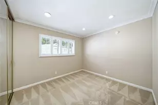 9512 Via Venezia, Burbank, CA 91504 - Photo 21