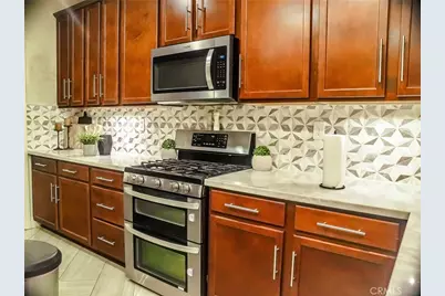 18052 Passionflower, San Bernardino, CA 92407 - Photo 31