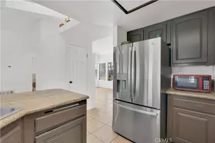 661 N Larch, Rialto, CA 92376 - Photo 5