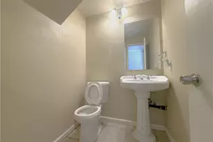 13466 Almetz St, Sylmar, CA 91342 - Photo 5