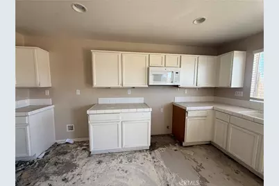 14577 Crossing, Victorville, CA 92394 - Photo 15