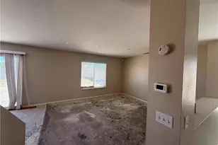 14577 Crossing, Victorville, CA 92394 - Photo 9