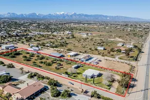 11025 Phelen Rd, Oak Hills, CA 92344 - Photo 29