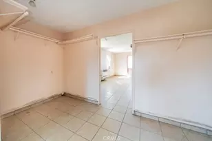 11025 Phelen Rd, Oak Hills, CA 92344 - Photo 15