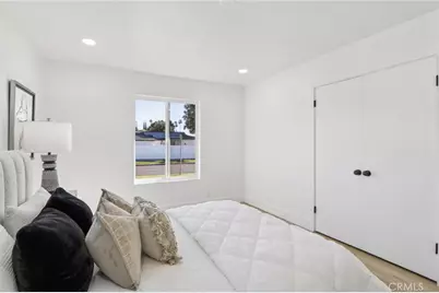 10007 Debra Avenue, Granada Hills, CA 91343 - Photo 27