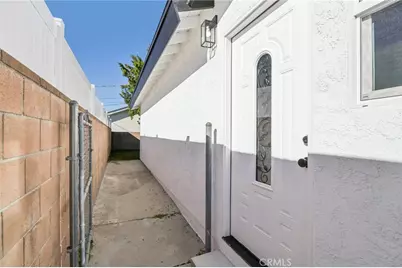 10007 Debra Avenue, Granada Hills, CA 91343 - Photo 45