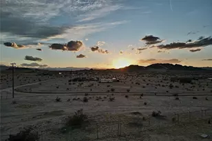 80918 Brown, 29 Palms MCB, CA 92277 - Photo 31