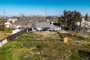 11652 Viola Ct, Victorville, CA 92392 - Photo 23