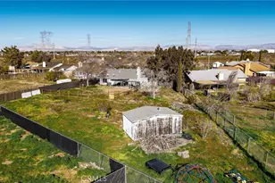 11652 Viola Ct, Victorville, CA 92392 - Photo 21