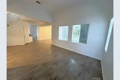 21779 Redwood Canyon Place, Saugus, CA 91390 - Photo 5