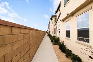 16667 Snowdrop, Fontana, CA 92336 - Photo 5