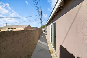 2046 W 112th, Los Angeles, CA 90047 - Photo 47