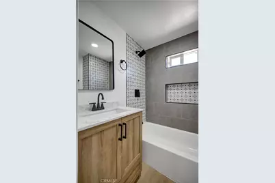 3515 S Norton, Los Angeles, CA 90018 - Photo 35