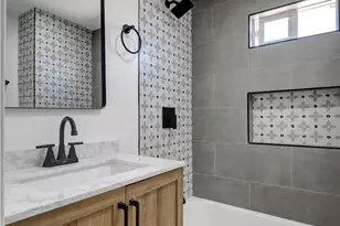 3515 S Norton, Los Angeles, CA 90018 - Photo 35