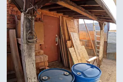 30000 Buchannon Ranch Road, Llano, CA 93544 - Photo 45