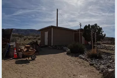 30000 Buchannon Ranch Road, Llano, CA 93544 - Photo 17