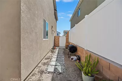 364 Castaic Way, Rialto, CA 92377 - Photo 37