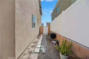 364 Castaic Wy, Rialto, CA 92377 - Photo 37