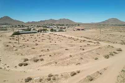 23 Wigwam Road, Apple Valley, CA 92307 - Photo 11