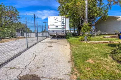 33507 Colorado Street, Yucaipa, CA 92399 - Photo 43