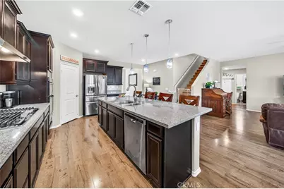 1047 Laguna, Perris, CA 92571 - Photo 23