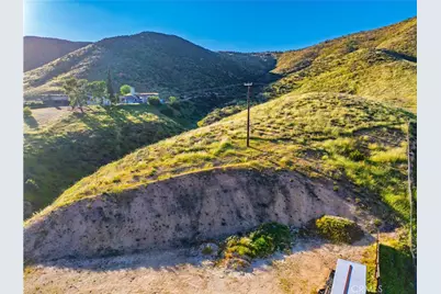 1 Erin Way, Agua Dulce, CA 91350 - Photo 9