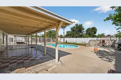 214 W Locust Street, Ontario, CA 91762 - Photo 29