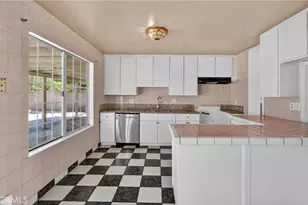 214 W Locust St, Ontario, CA 91762 - Photo 13