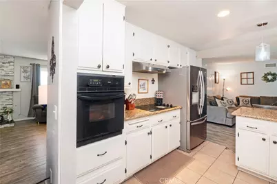 6984 Bradford, Highland, CA 92346 - Photo 15