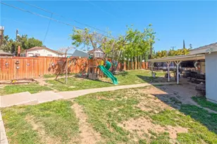 6984 Bradford, Highland, CA 92346 - Photo 33