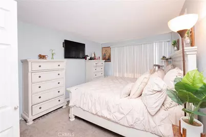 6984 Bradford, Highland, CA 92346 - Photo 25