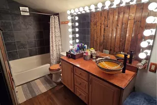 23553 Lake Dr, Crestline, CA 92325 - Photo 21