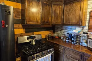 23553 Lake Dr, Crestline, CA 92325 - Photo 13