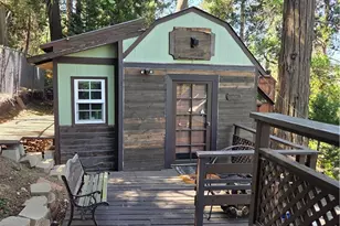 23553 Lake Dr, Crestline, CA 92325 - Photo 7